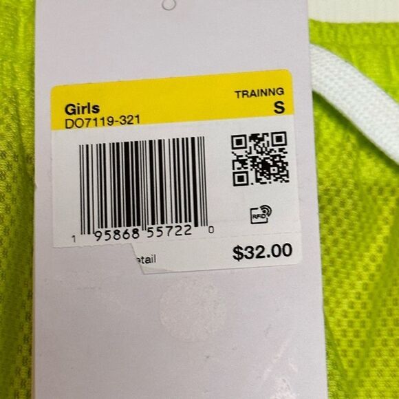 Nike Dri-Fit Yellow Running Shorts Training Youth Girls Size Small NWT - Picture 4 of 8